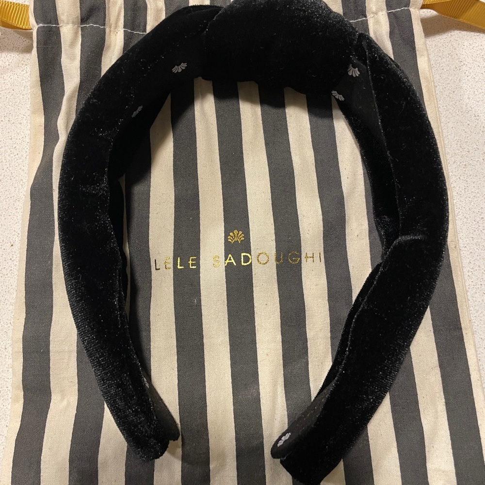 Lele Sadoughi Black Velvet Headband